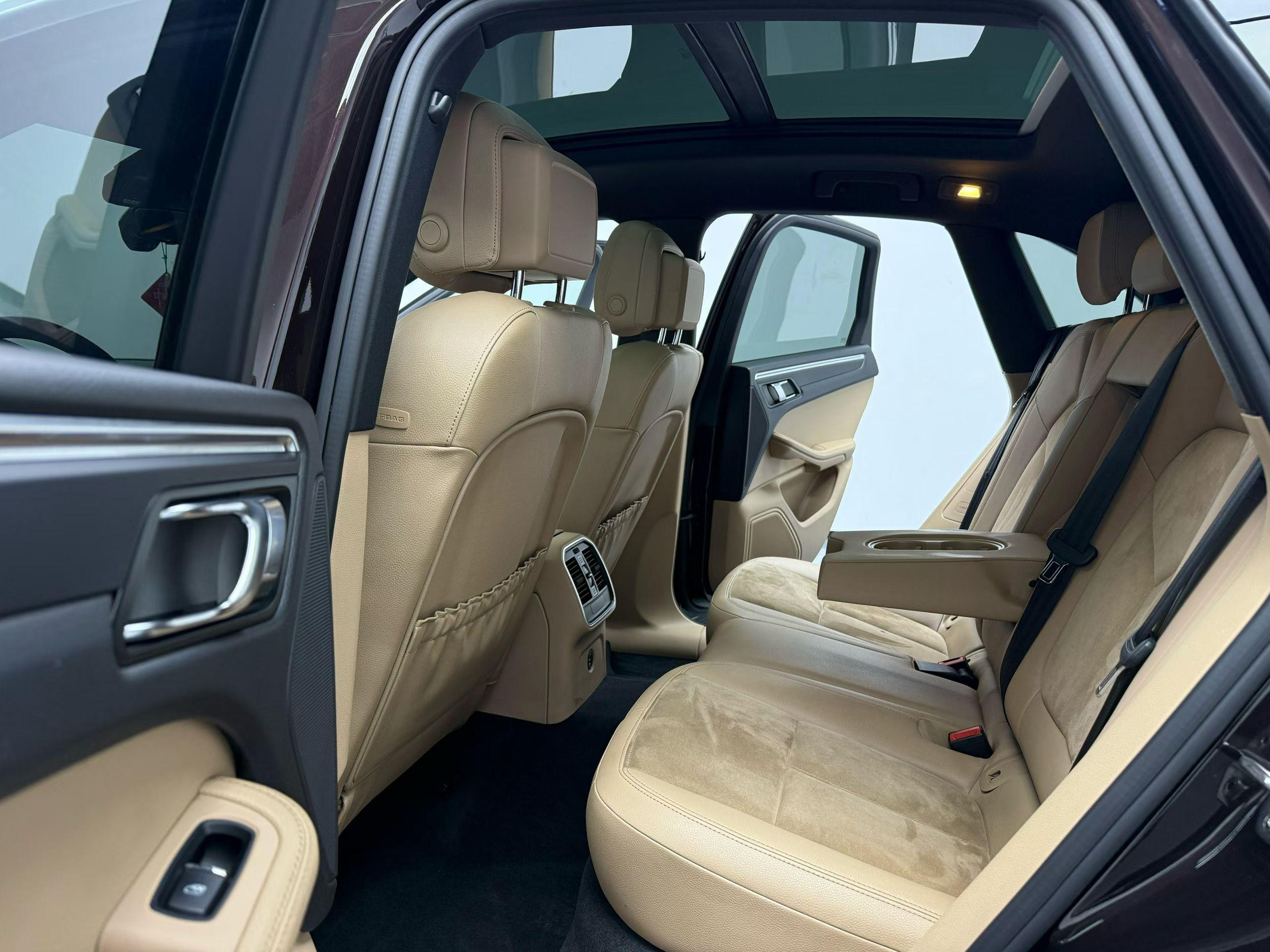 Porsche Macan 2019 thumb 7
