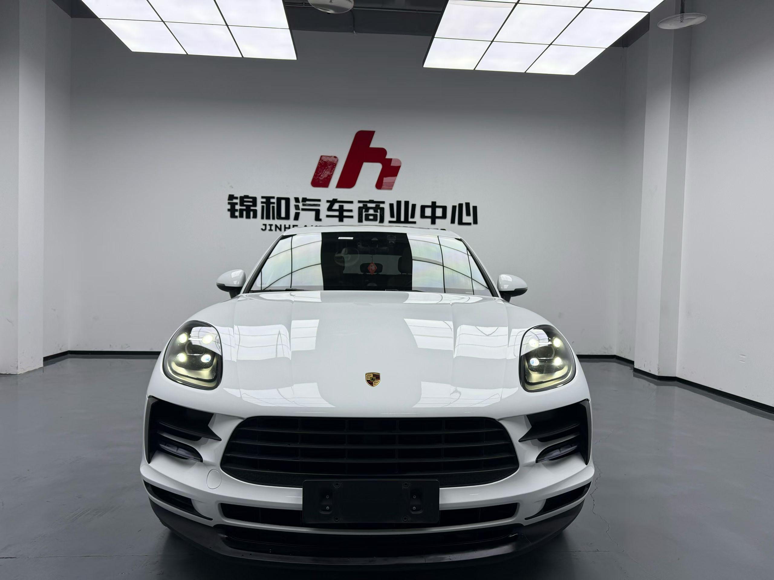 Porsche Macan 2019 thumb 9