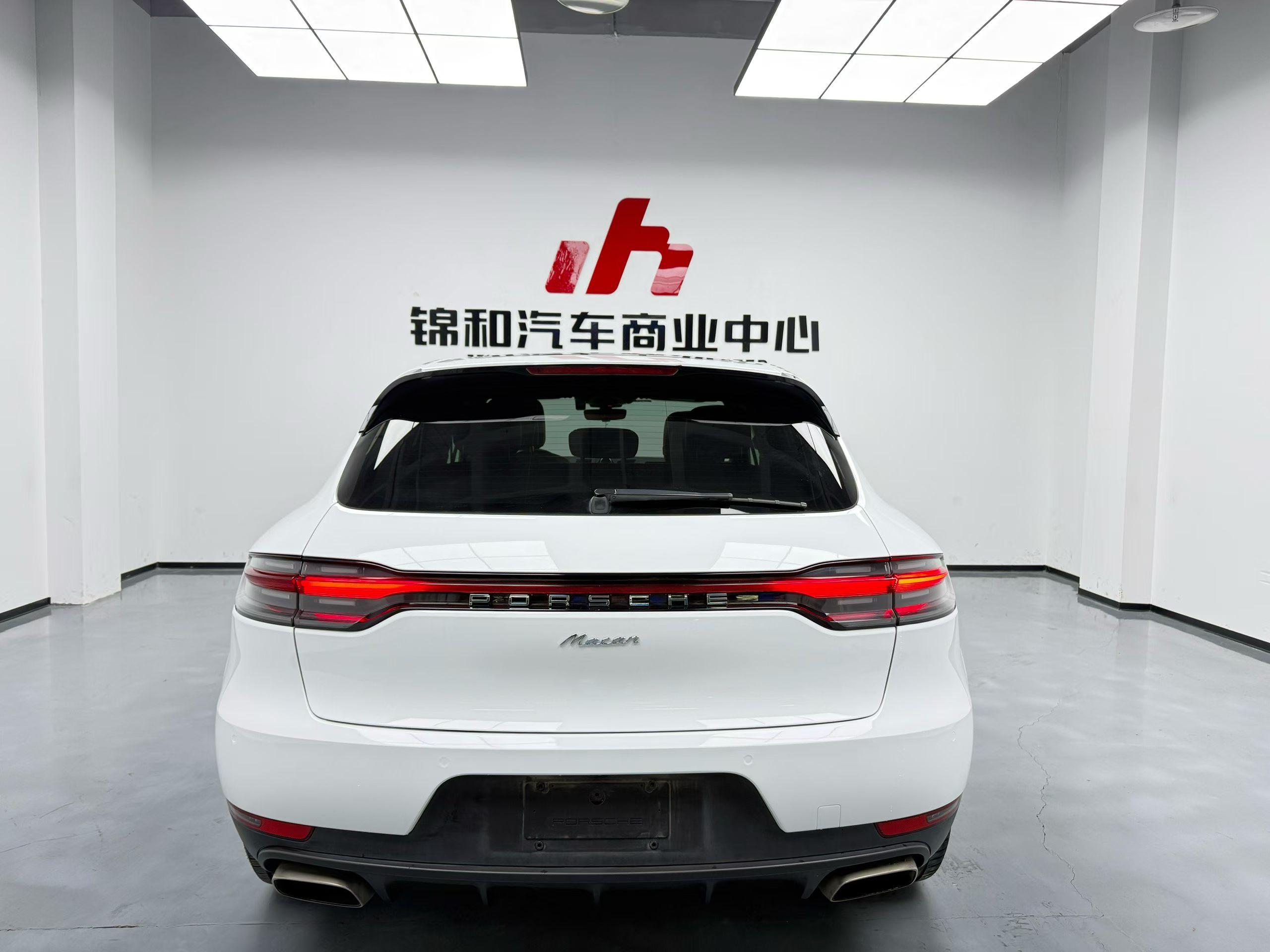 Porsche Macan 2019 thumb 10