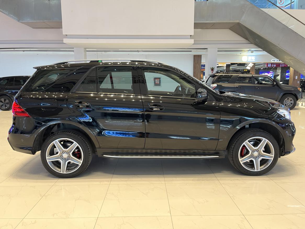 Mercedes-Benz GLE 2016 thumb 6