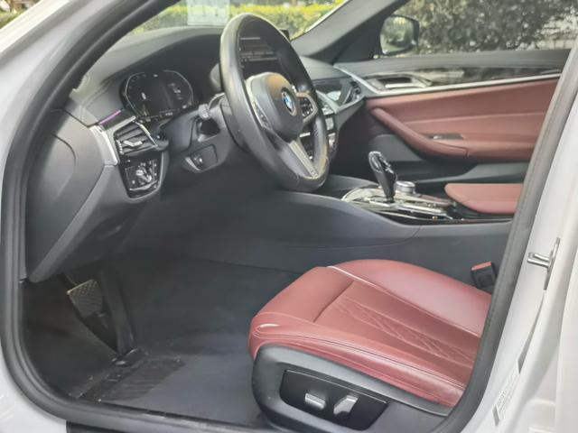 BMW 5 серии 2022 thumb 11