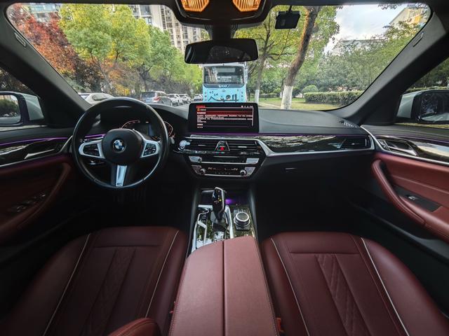 BMW 5 серии 2022 thumb 12