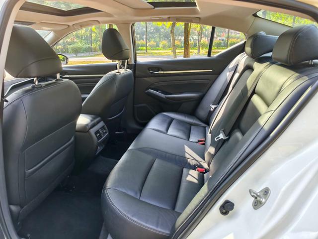Nissan Altima 2021 thumb 2