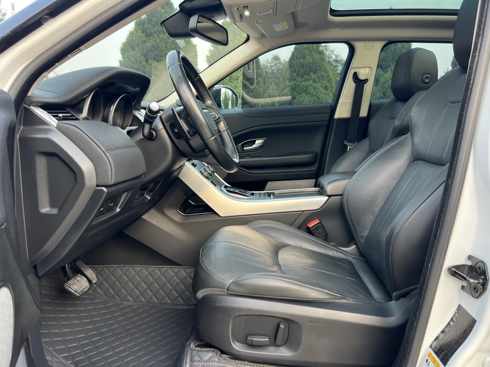 Land Rover Range Rover Velar 2017 thumb 7