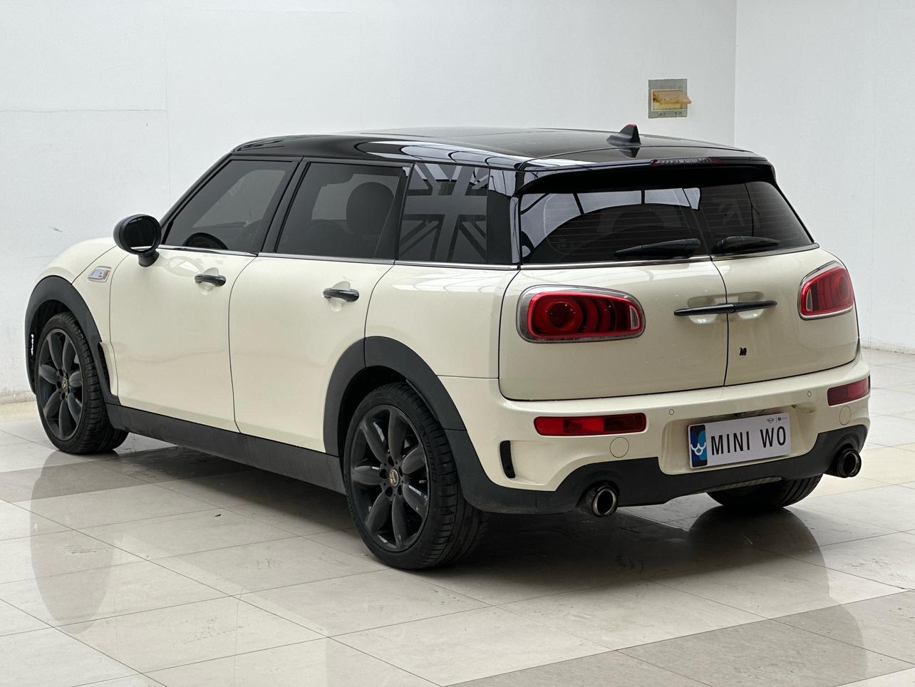 Mini Clubman 2018 thumb 2