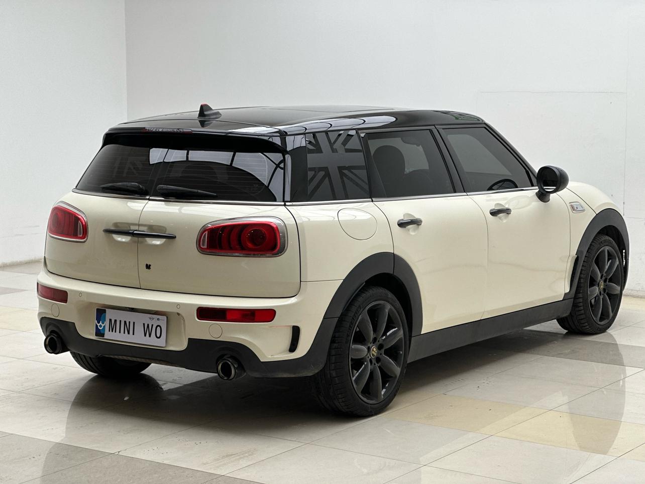 Mini Clubman 2018 thumb 4