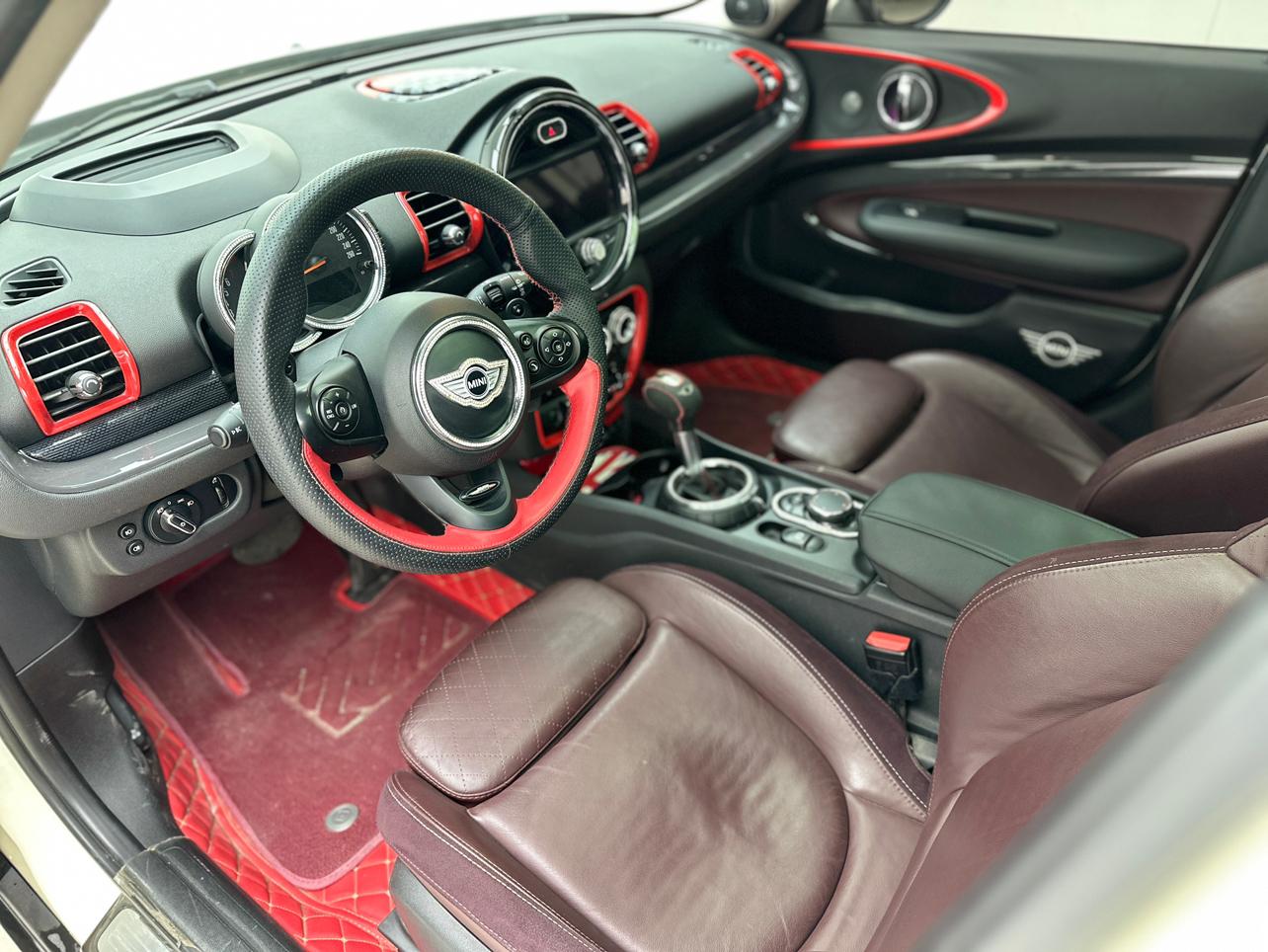 Mini Clubman 2018 thumb 9
