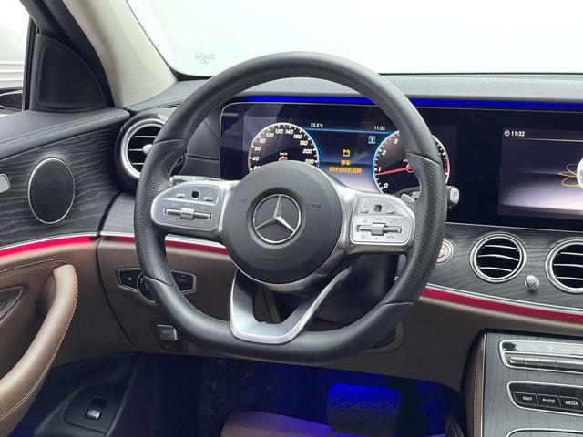 Mercedes-Benz E-Class 2019 thumb 8