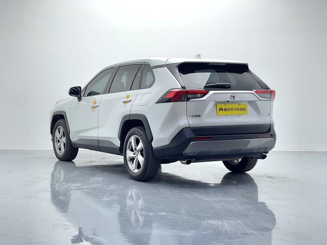 Toyota RAV4 2022 thumb 2