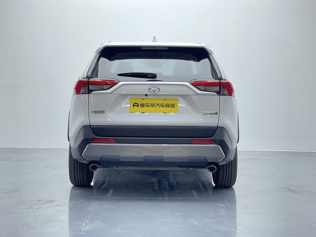 Toyota RAV4 2022 thumb 3