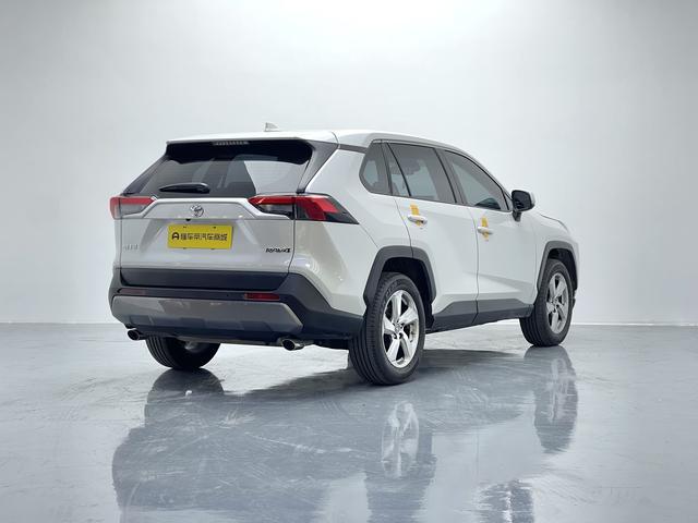 Toyota RAV4 2022 thumb 4
