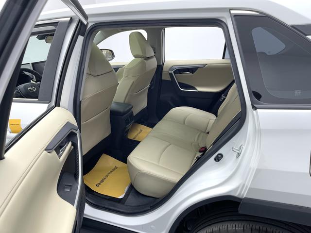 Toyota RAV4 2022 thumb 10
