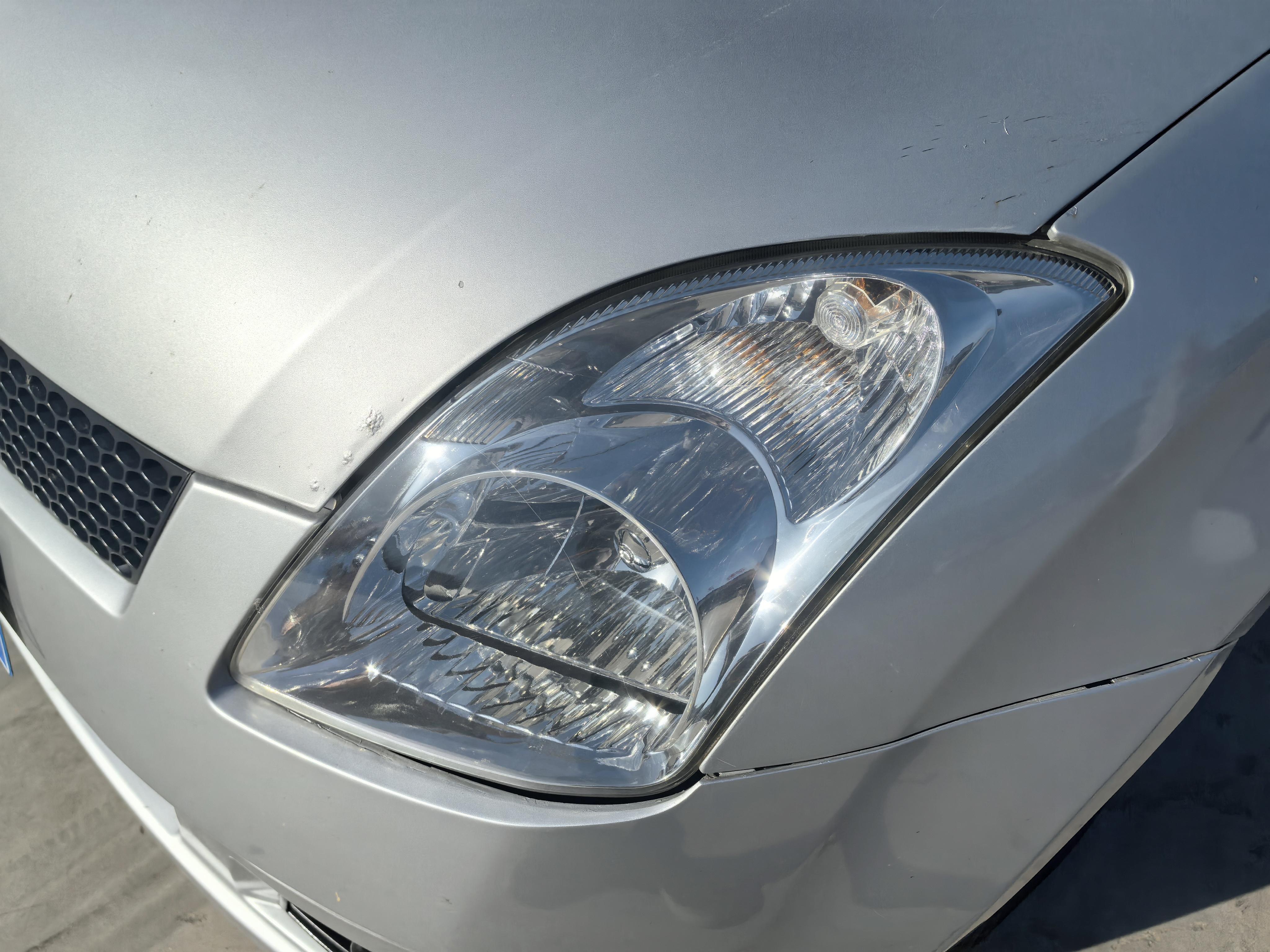 Suzuki SX4 2010 thumb 8