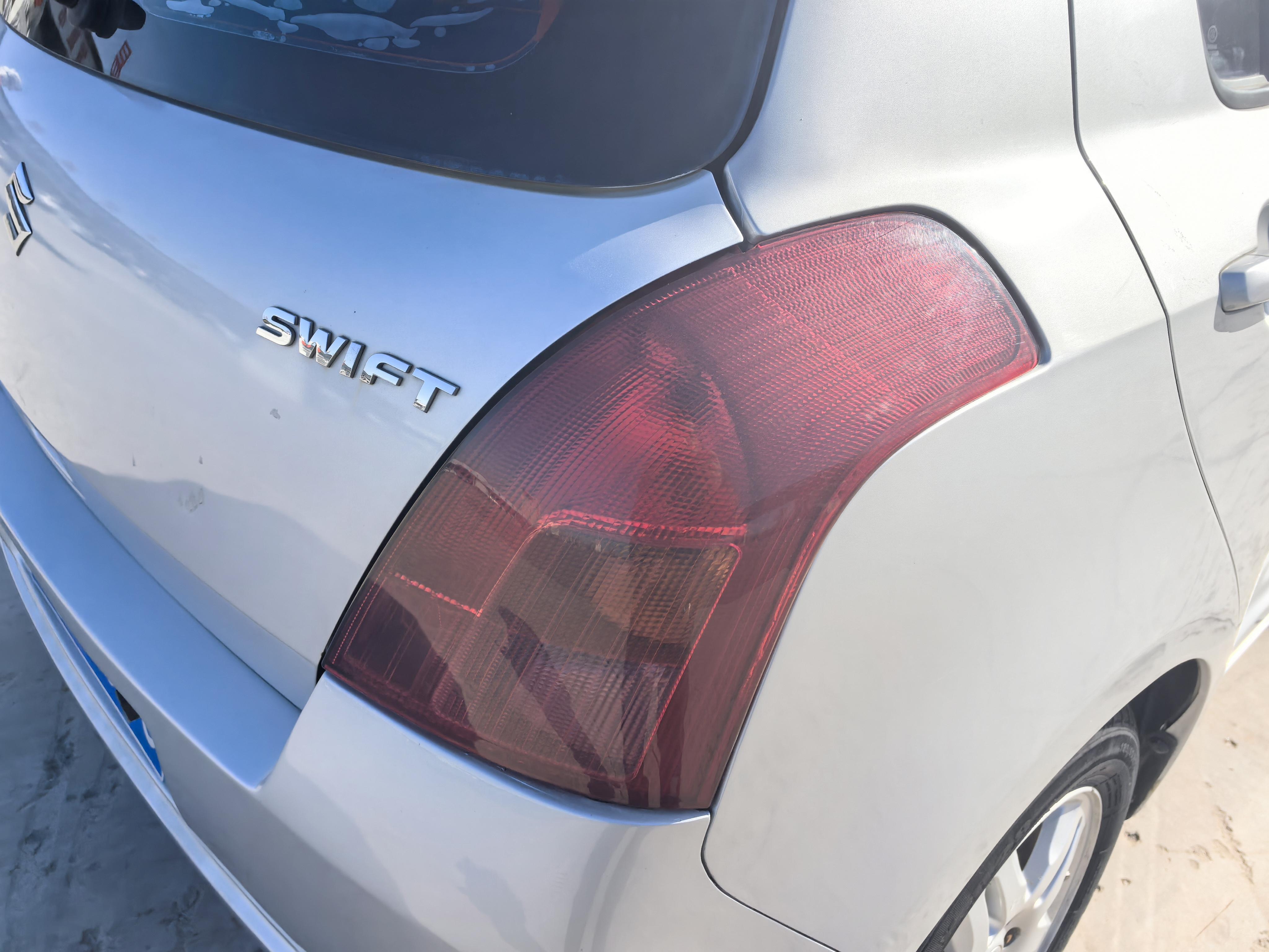 Suzuki SX4 2010 thumb 9
