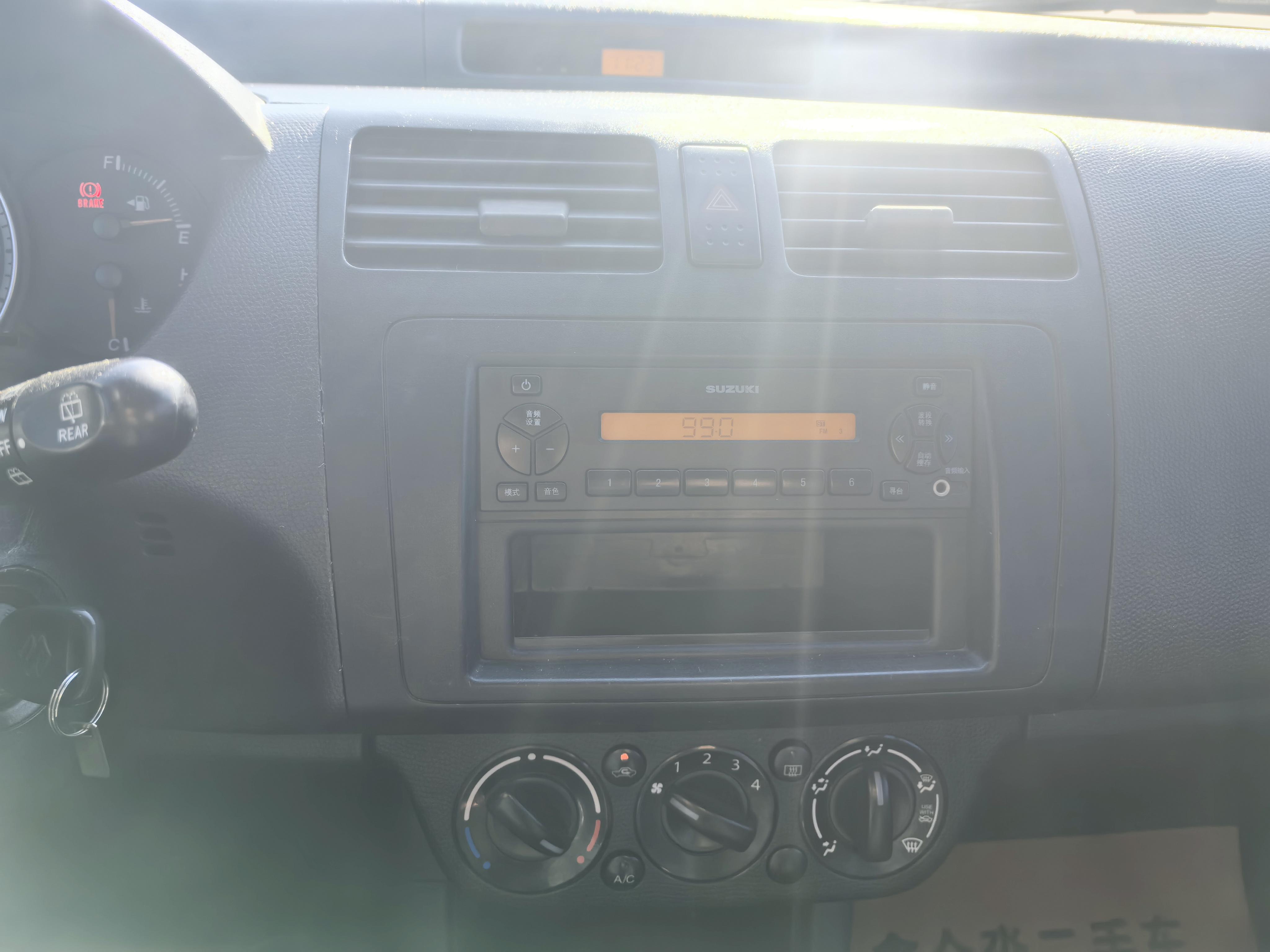 Suzuki SX4 2010 thumb 12
