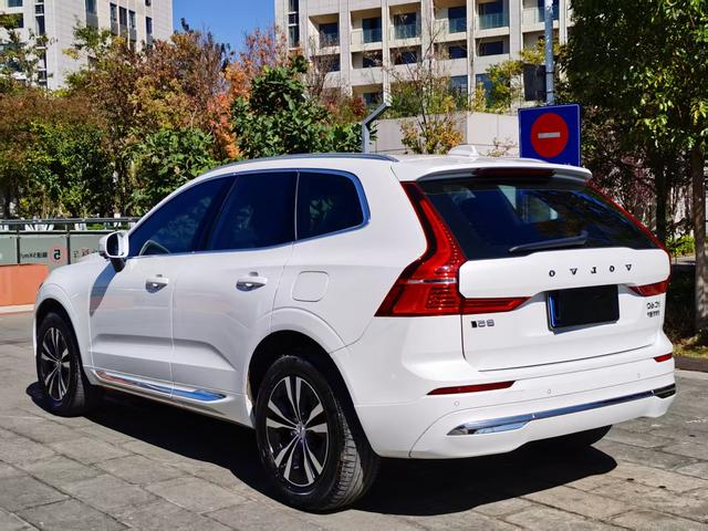 Volvo XC60 2023 thumb 6