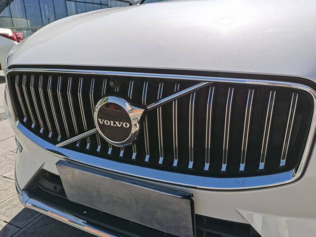 Volvo XC60 2023 thumb 8