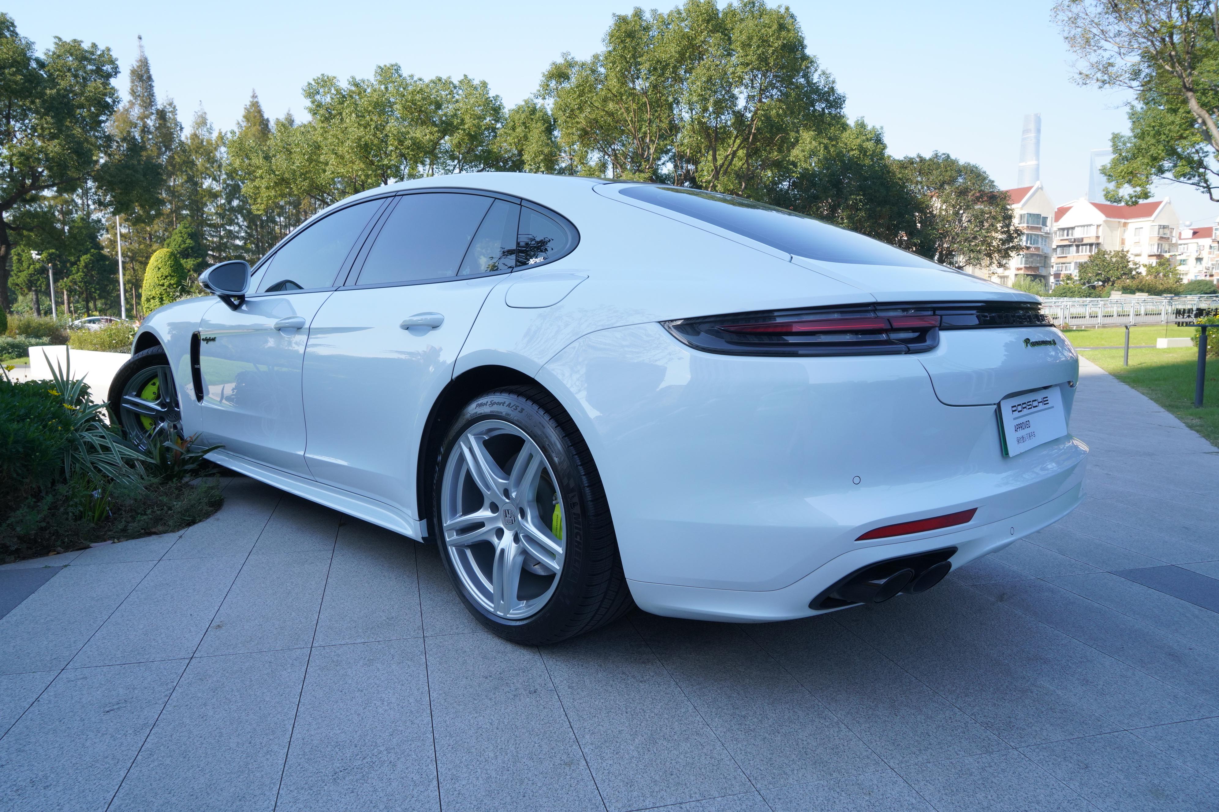 Porsche Panamera 2020 thumb 3