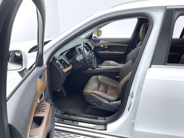 Volvo XC90 2020 thumb 9