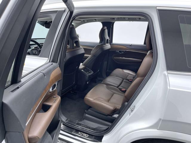 Volvo XC90 2020 thumb 10