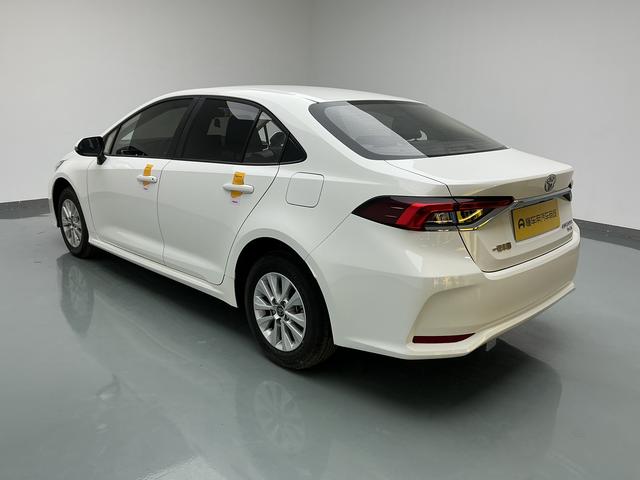 Toyota Corolla 2023 thumb 2