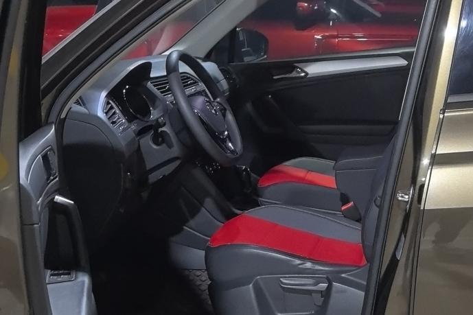 Volkswagen Tiguan 2017 thumb 10