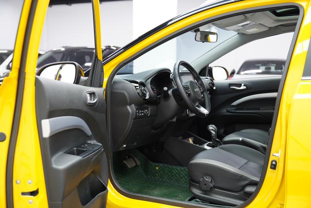 Kia Stonic 2021 thumb 6