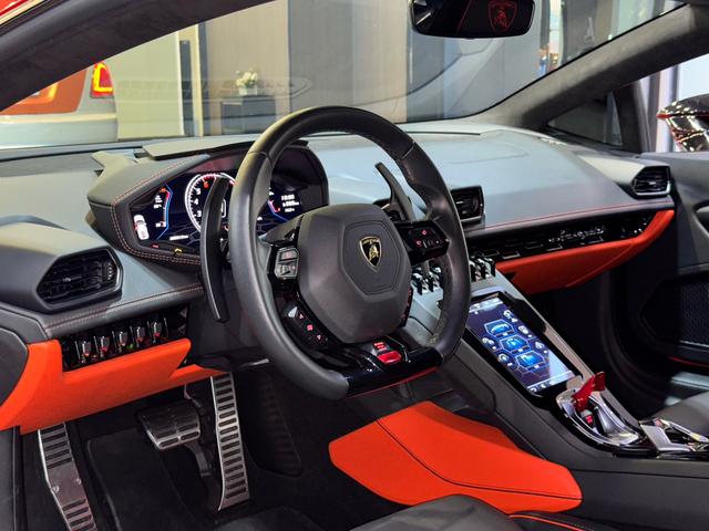Lamborghini Huracán 2020 thumb 10