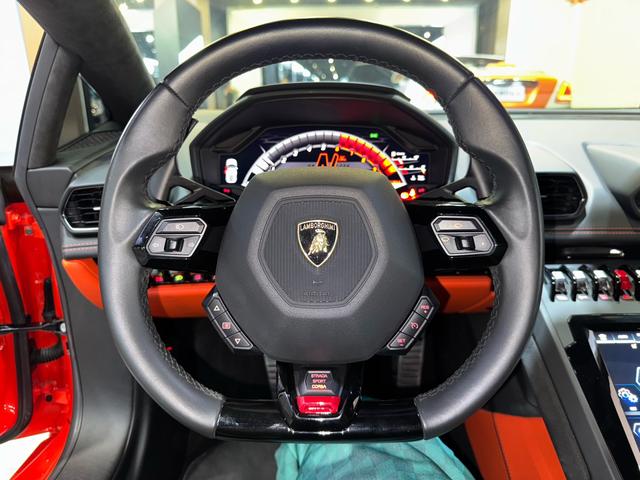 Lamborghini Huracán 2020 thumb 11