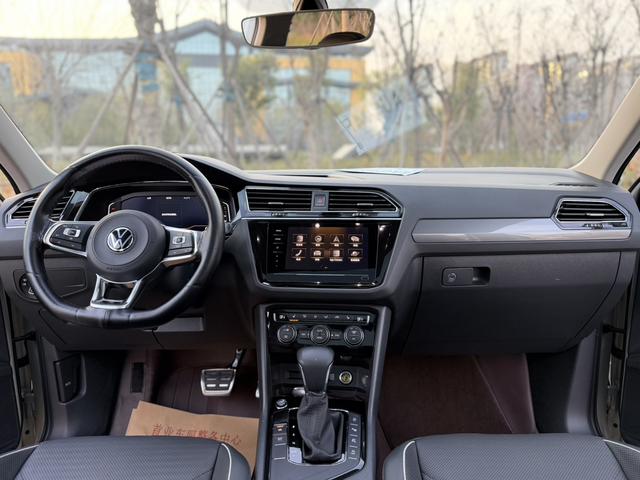 Volkswagen Tiguan 2021 thumb 4