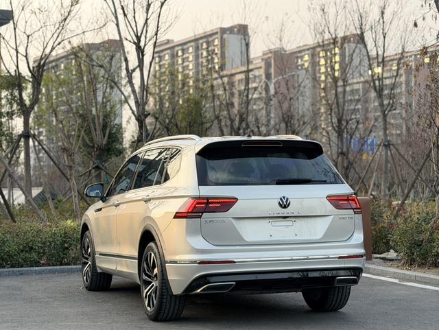 Volkswagen Tiguan 2021 thumb 9