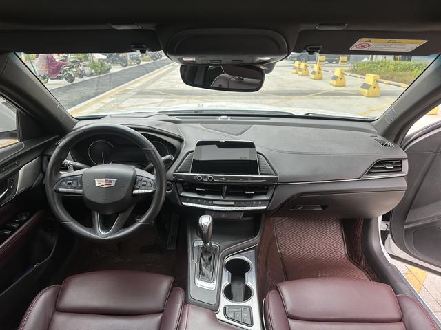 Cadillac CT4 2022 thumb 5
