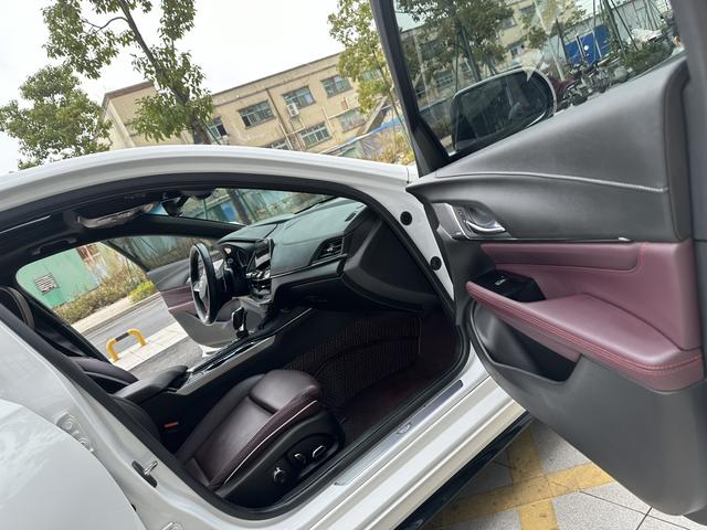 Cadillac CT4 2022 thumb 8