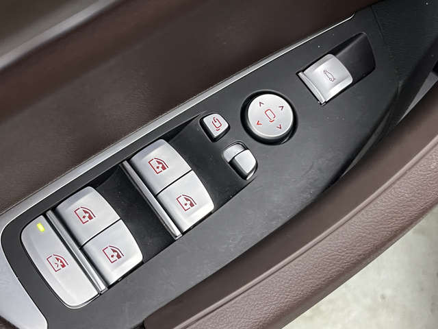 Audi A4 2024 thumb 7