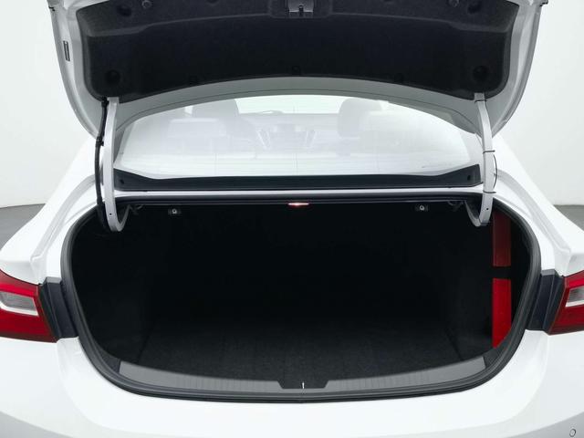 Chevrolet Malibu 2021 thumb 2