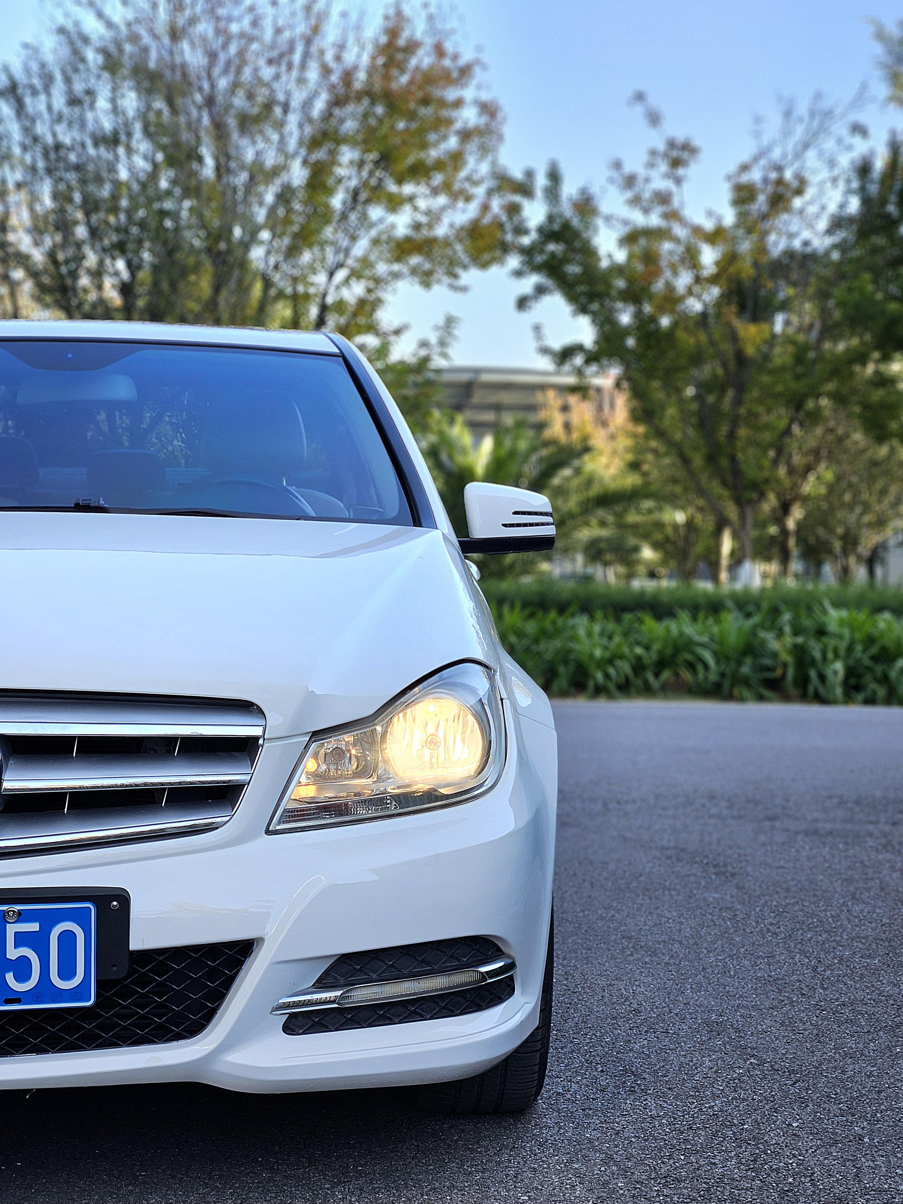 Mercedes-Benz C-Class 2013 thumb 8