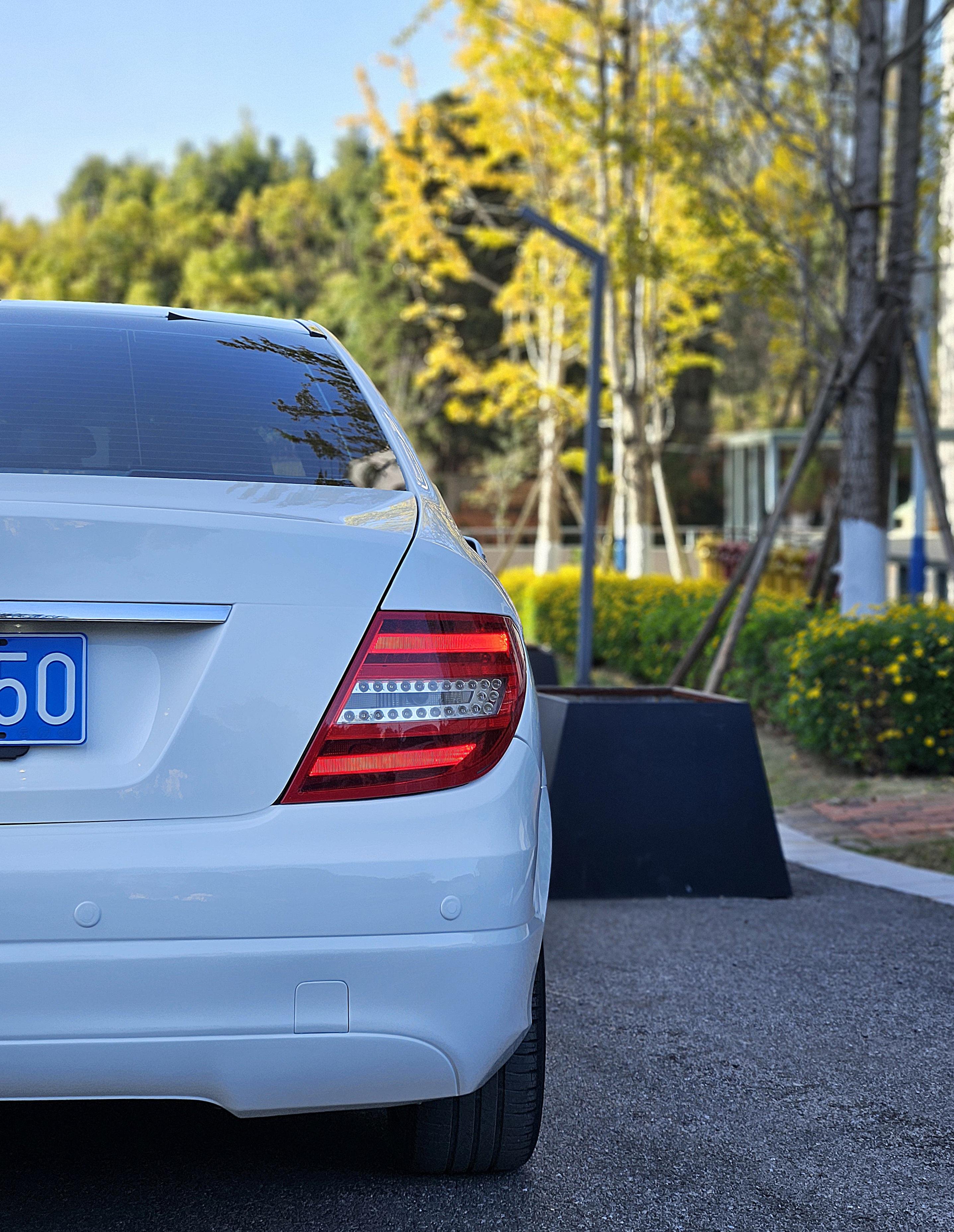 Mercedes-Benz C-Class 2013 thumb 9