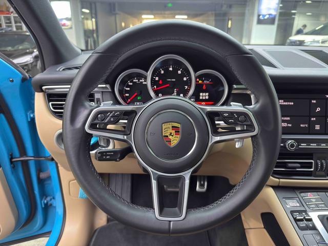Porsche Macan 2021 thumb 4