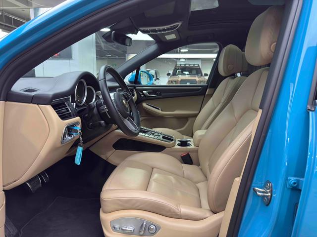 Porsche Macan 2021 thumb 8
