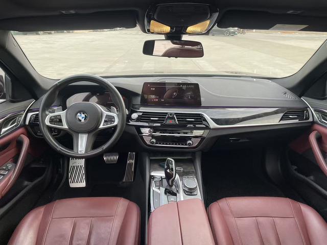 BMW 5 серии 2020 thumb 2