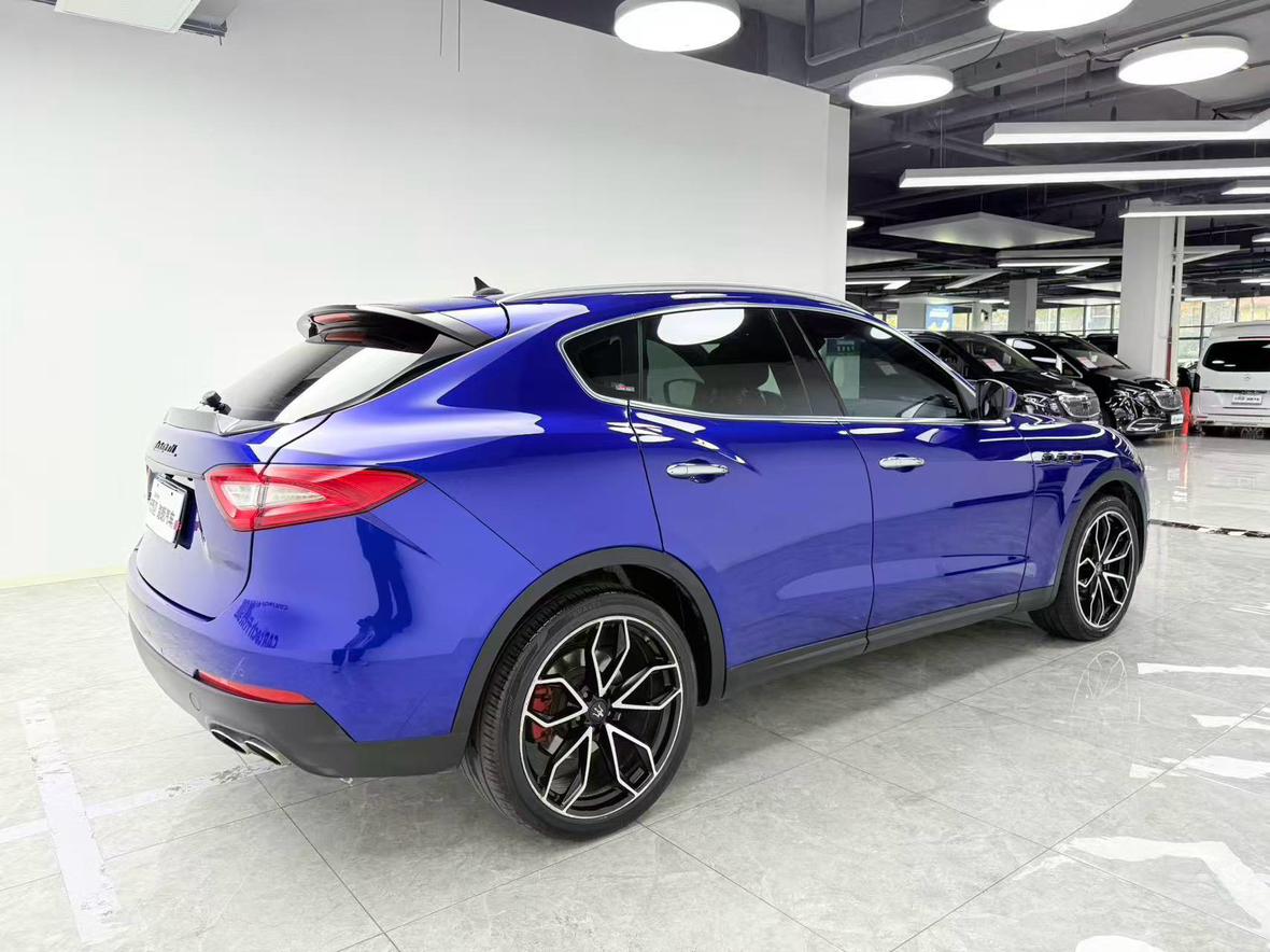 Maserati Levante 2018 thumb 4
