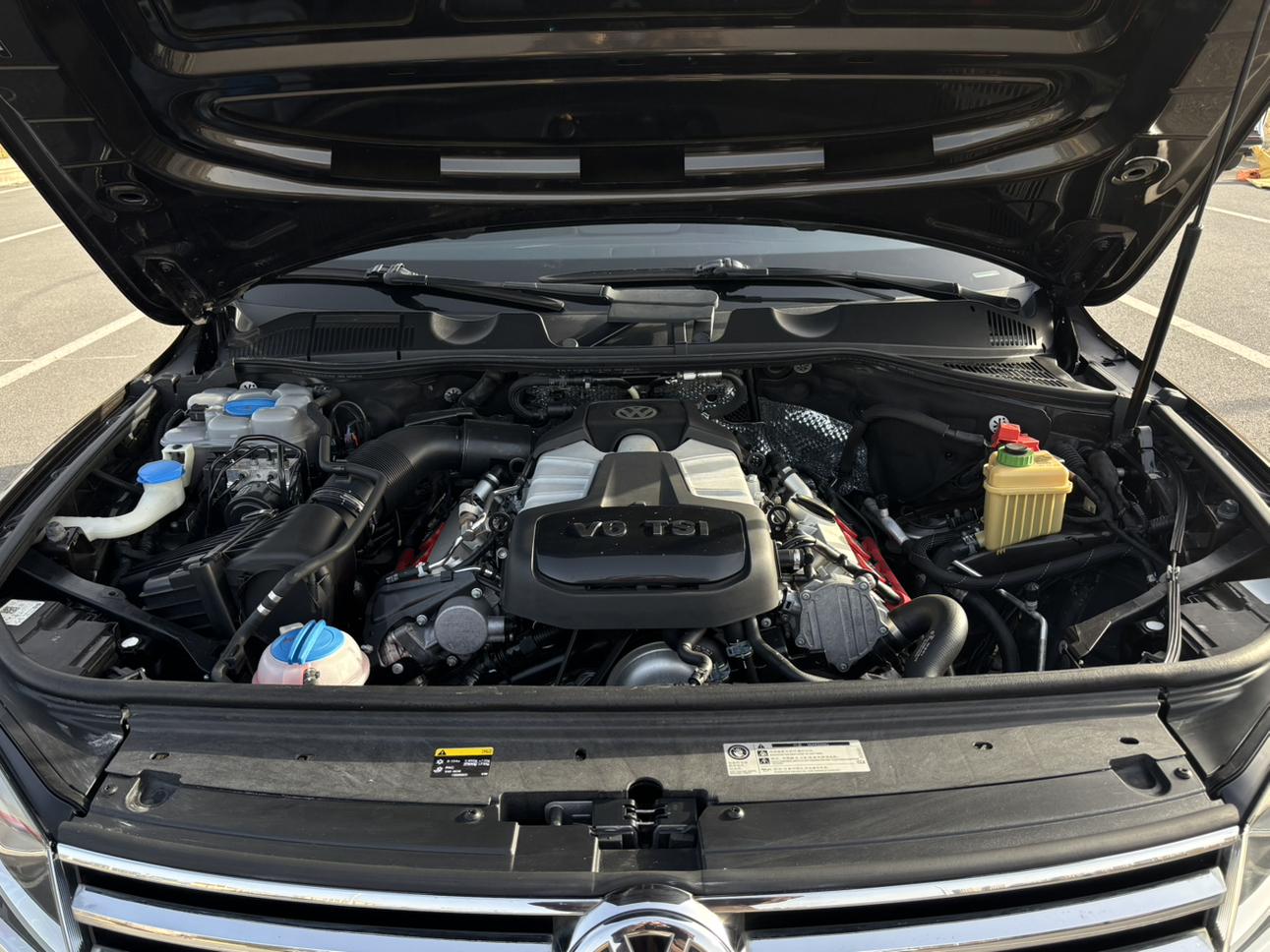 Volkswagen Touareg 2016 thumb 8