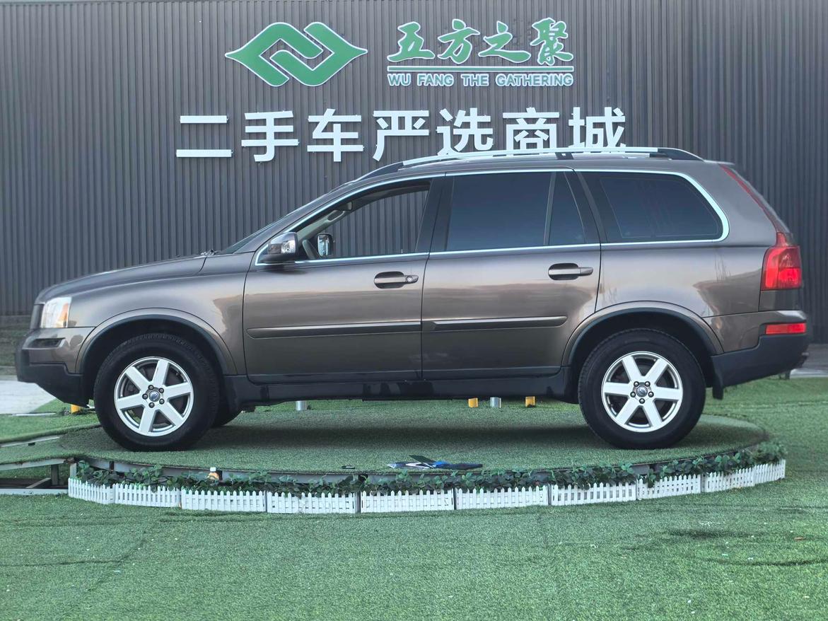 Volvo XC90 2012 thumb 2