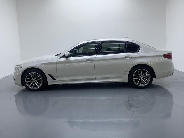 BMW 5 серии 2018 thumb 2