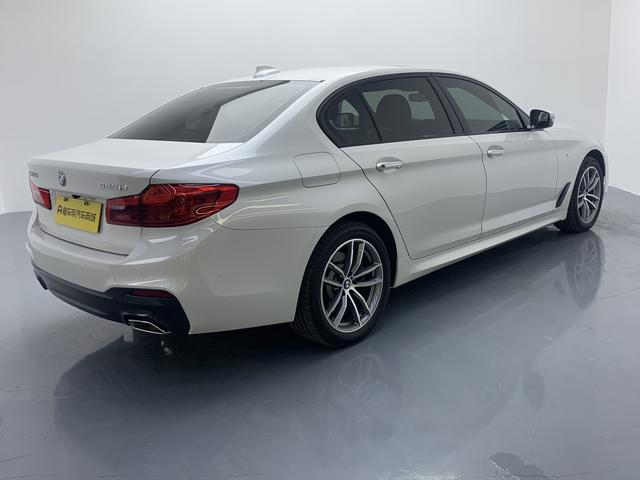 BMW 5 серии 2018 thumb 5