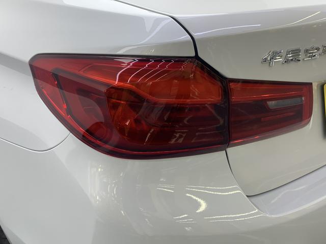 BMW 5 серии 2018 thumb 11