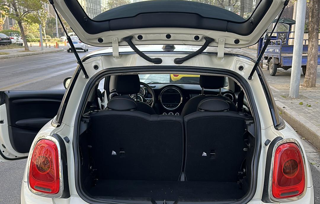 Mini Hatch 2018 thumb 12