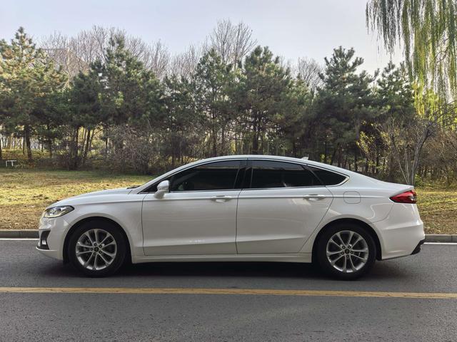 Ford Mondeo 2020 thumb 5
