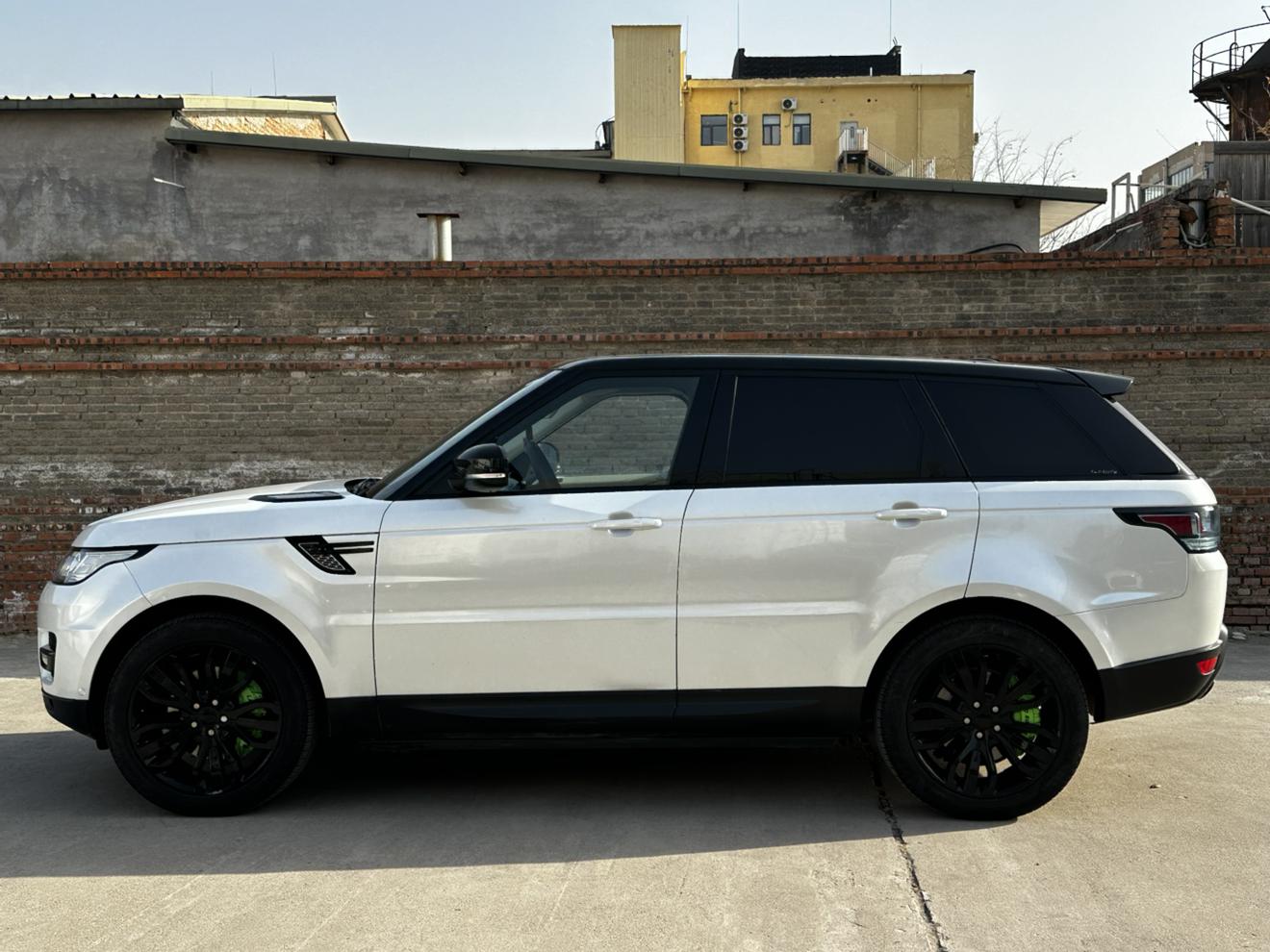 Land Rover Range Rover Sport 2014 thumb 2