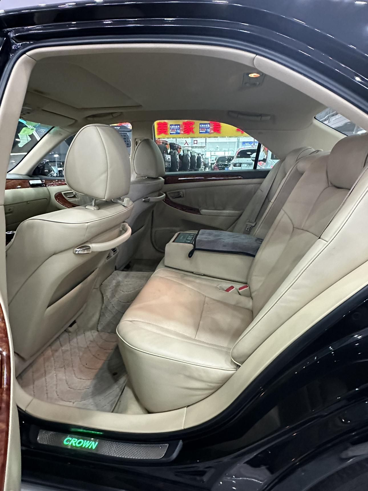 Toyota Crown 2009 thumb 7